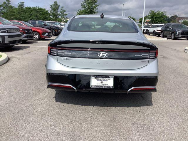 new 2025 Hyundai Sonata Hybrid car, priced at $33,040