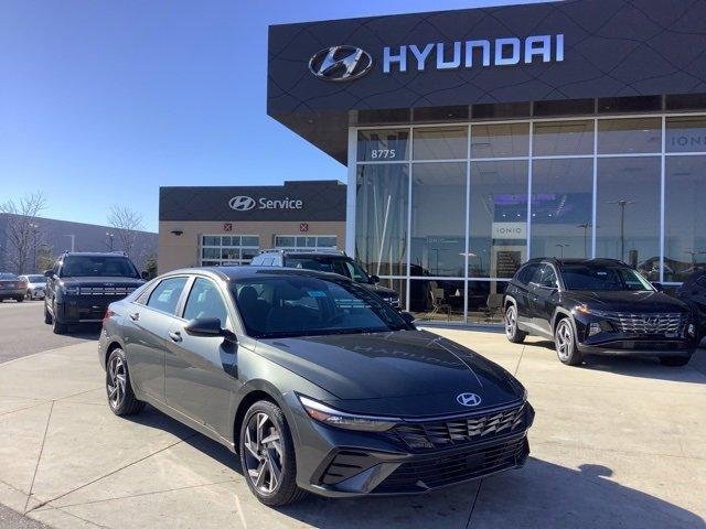 new 2024 Hyundai Elantra car, priced at $25,540