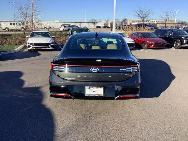 new 2025 Hyundai Sonata Hybrid car, priced at $39,160