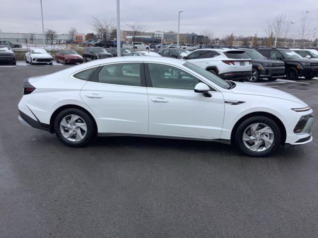 new 2025 Hyundai Sonata car, priced at $28,810