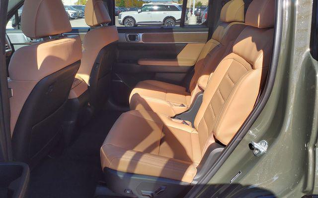 new 2026 Hyundai SANTA FE HEV car, priced at $52,605