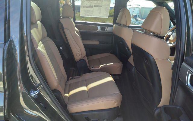 new 2026 Hyundai SANTA FE HEV car, priced at $52,605