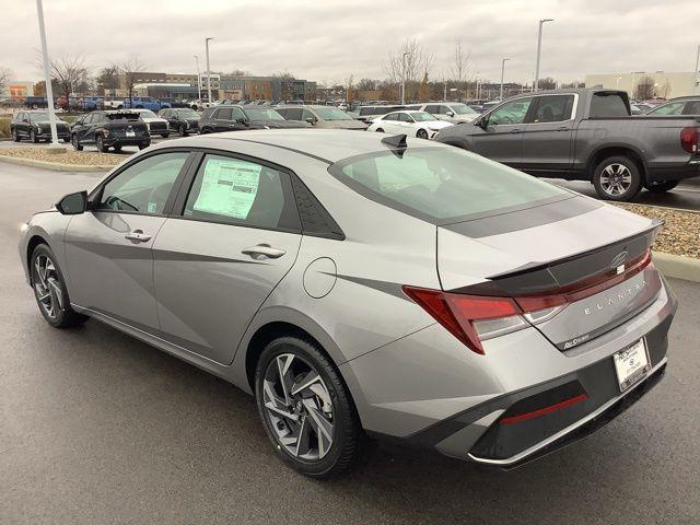 new 2025 Hyundai Elantra car, priced at $24,665