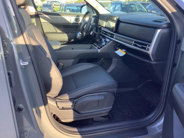 new 2025 Hyundai Santa Fe car, priced at $39,165