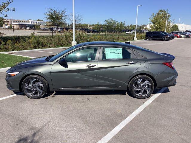 new 2025 Hyundai Elantra car, priced at $24,665