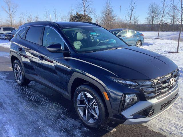 new 2025 Hyundai Tucson Hybrid car, priced at $38,404