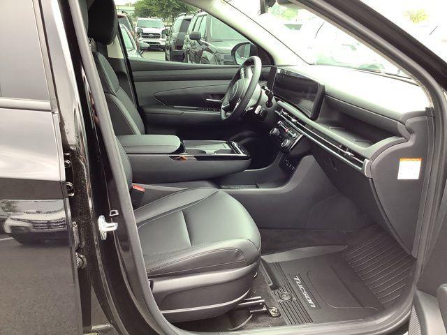 new 2025 Hyundai TUCSON Hybrid car, priced at $38,420