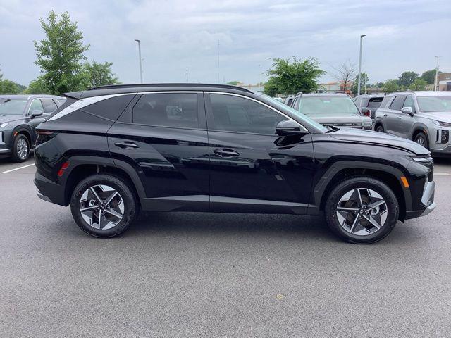 new 2025 Hyundai TUCSON Hybrid car, priced at $38,420
