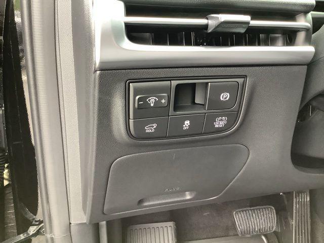 new 2025 Hyundai TUCSON Hybrid car, priced at $38,420