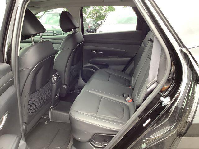 new 2025 Hyundai TUCSON Hybrid car, priced at $38,420