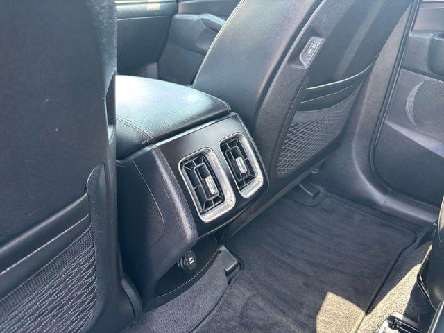 used 2024 Kia Sorento car, priced at $28,651