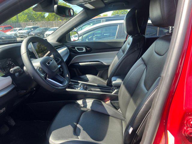 used 2025 Jeep Compass car, priced at $27,920