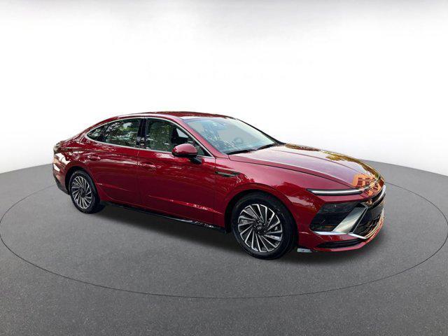 used 2024 Hyundai Sonata Hybrid car, priced at $23,829