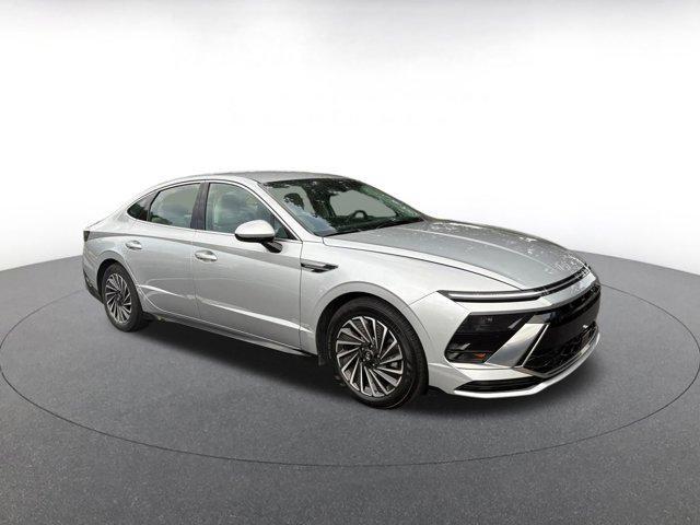 used 2024 Hyundai Sonata Hybrid car, priced at $23,781