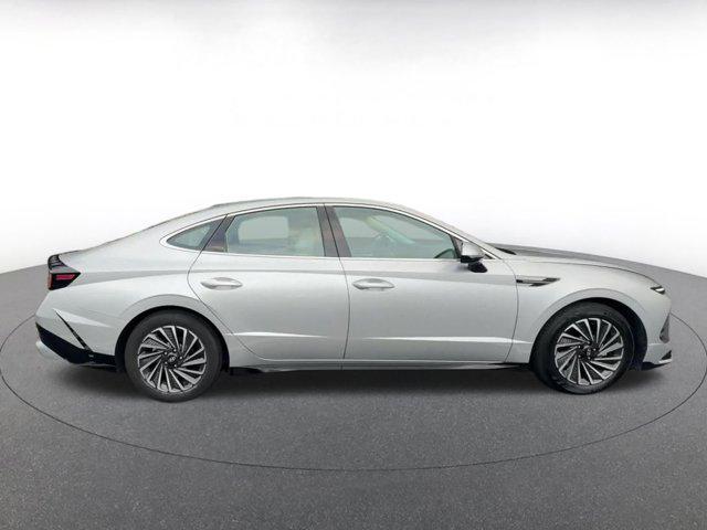 used 2024 Hyundai Sonata Hybrid car, priced at $23,781