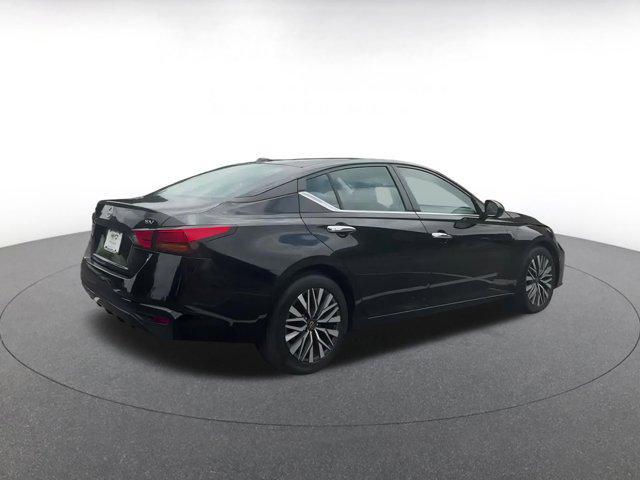 used 2023 Nissan Altima car, priced at $25,105