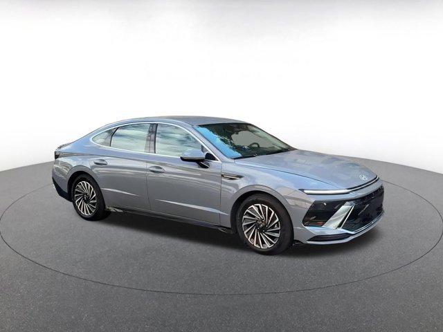 used 2024 Hyundai Sonata Hybrid car, priced at $23,702