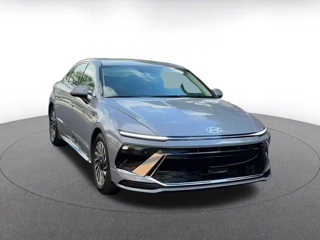 used 2024 Hyundai Sonata Hybrid car, priced at $23,702