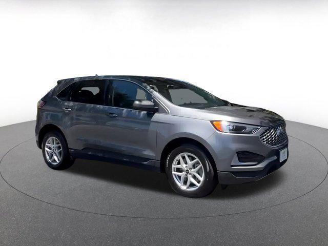 used 2024 Ford Edge car, priced at $23,036