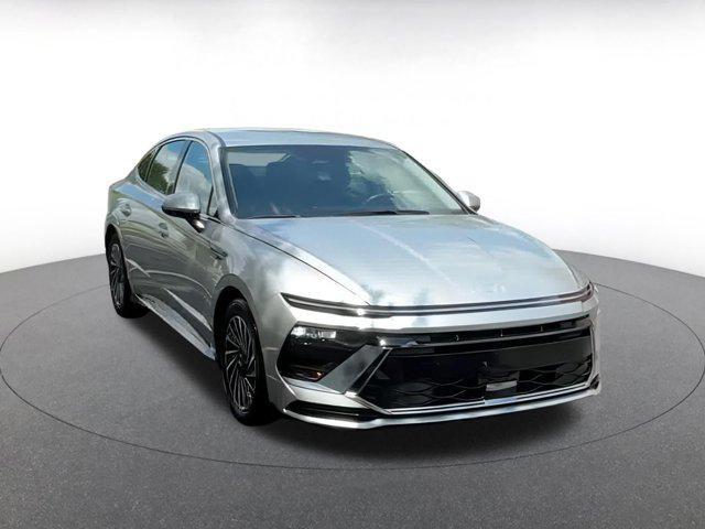 used 2024 Hyundai Sonata Hybrid car, priced at $23,467