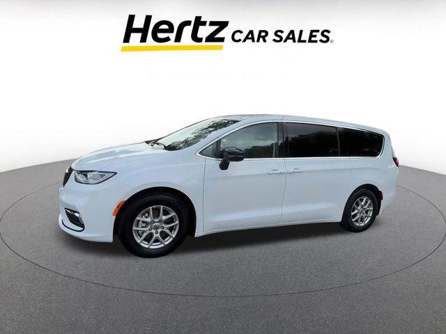 used 2024 Chrysler Pacifica car, priced at $34,104