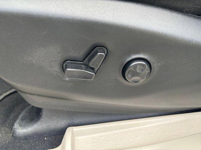 used 2024 Chrysler Pacifica car, priced at $34,104