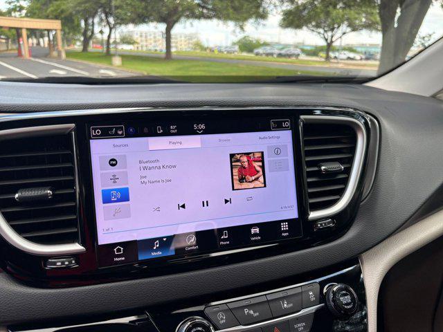 used 2024 Chrysler Pacifica car, priced at $34,104