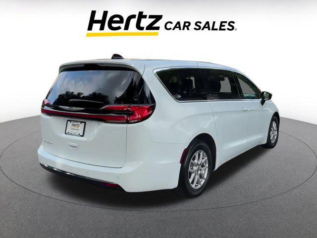 used 2024 Chrysler Pacifica car, priced at $34,104