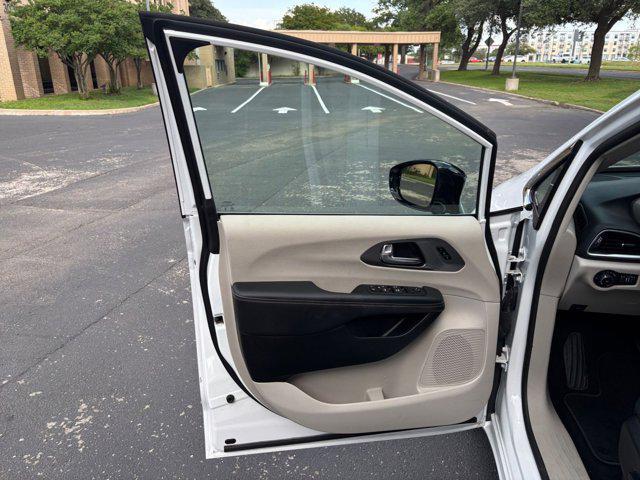 used 2024 Chrysler Pacifica car, priced at $34,104