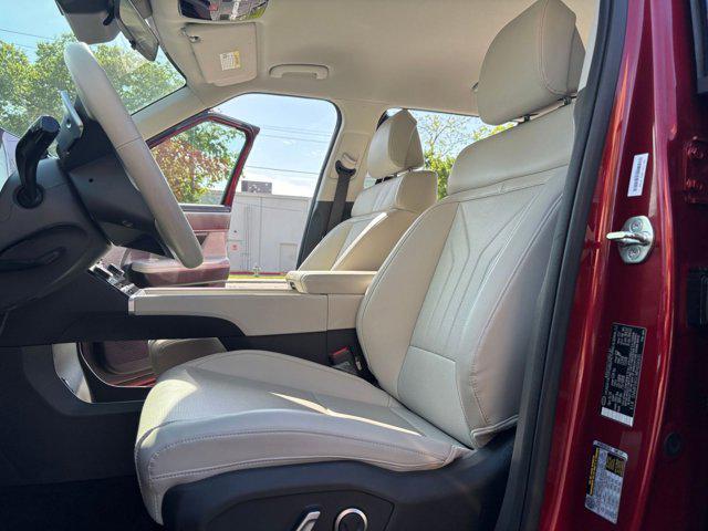 used 2024 Hyundai Santa Fe car, priced at $31,503