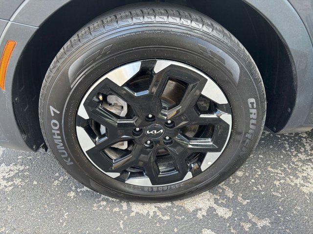 used 2024 Kia Sorento car, priced at $30,013