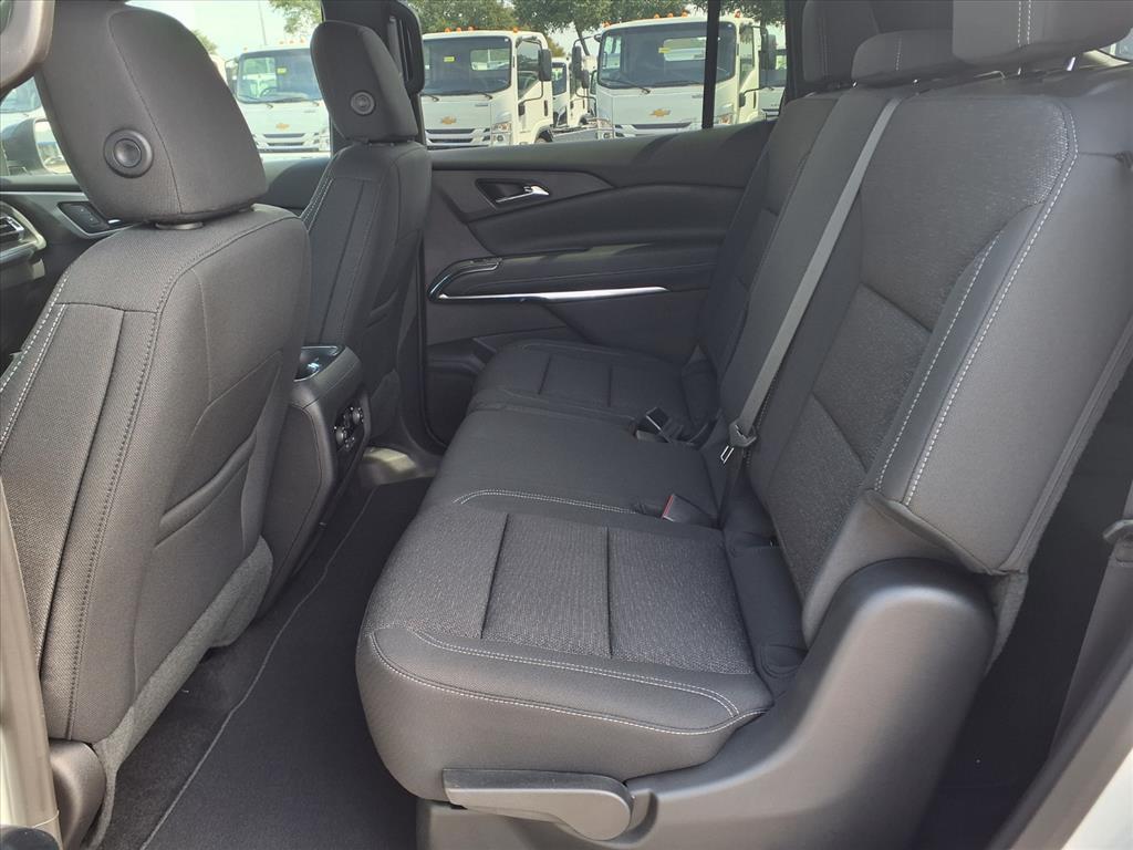 new 2026 Chevrolet Traverse car, priced at $38,098