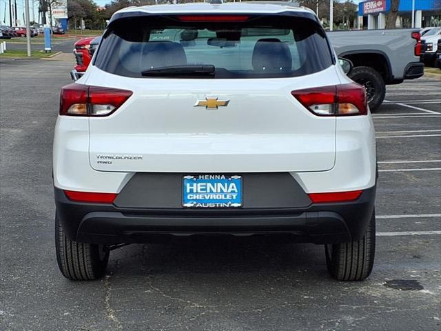 new 2025 Chevrolet TrailBlazer car, priced at $26,119