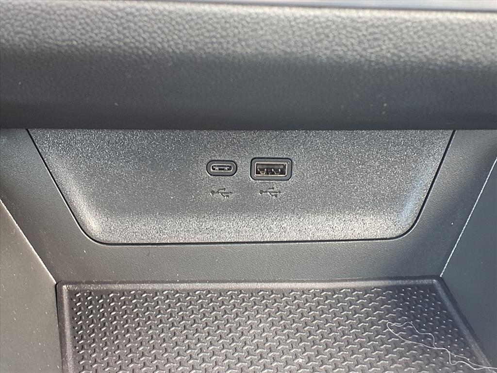 new 2026 Chevrolet Equinox car, priced at $29,995