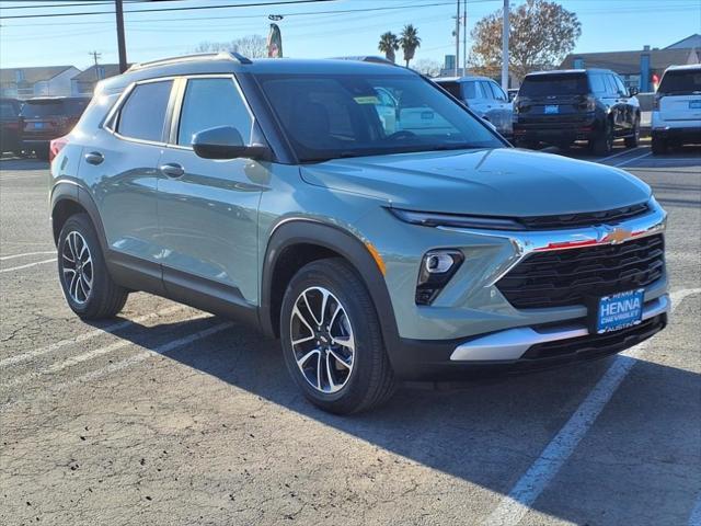 new 2025 Chevrolet TrailBlazer car, priced at $28,021