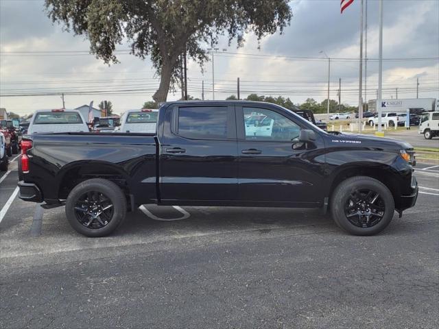 new 2025 Chevrolet Silverado 1500 car, priced at $44,095