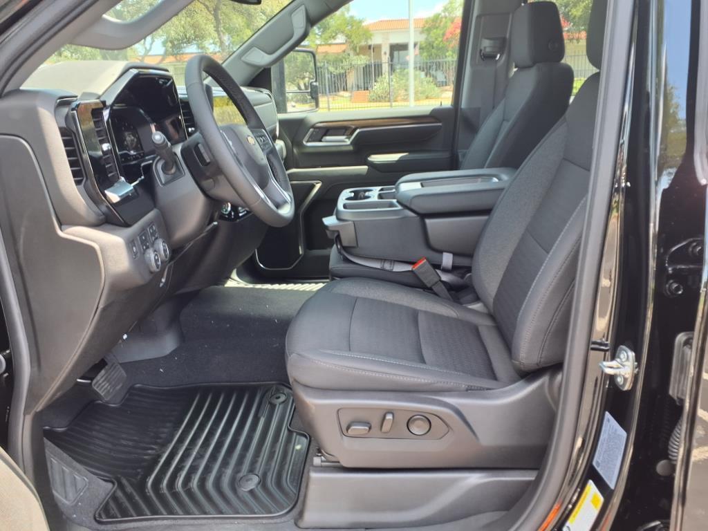 new 2025 Chevrolet Silverado 2500 car, priced at $63,496