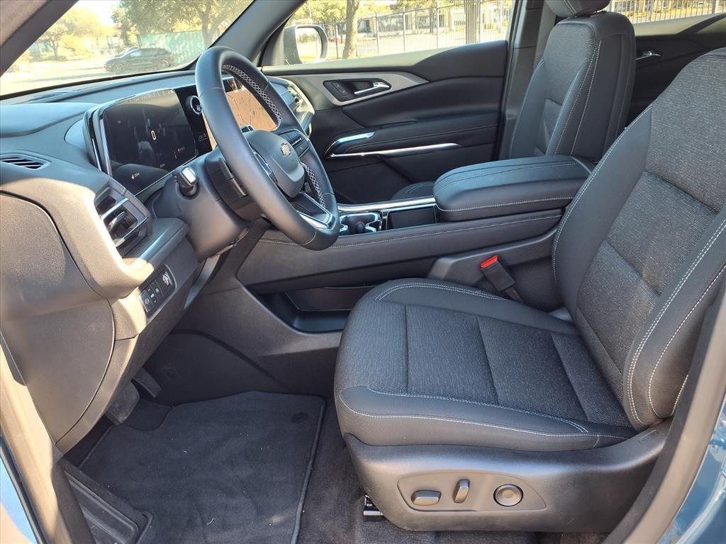 new 2026 Chevrolet Traverse car, priced at $39,244