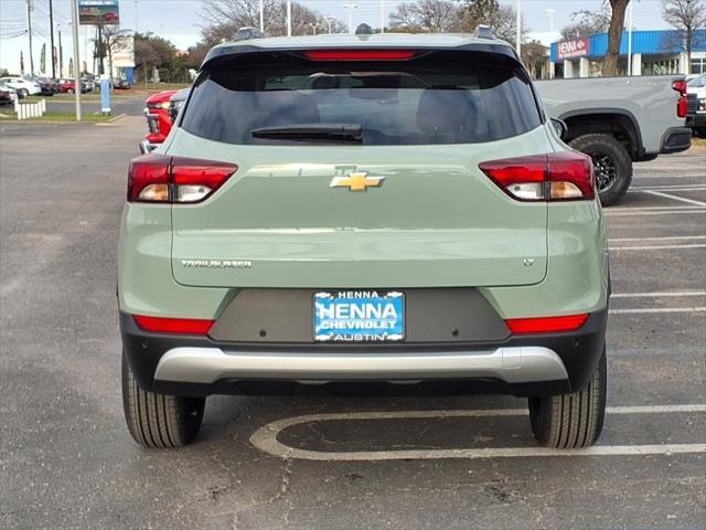 new 2025 Chevrolet TrailBlazer car, priced at $28,021