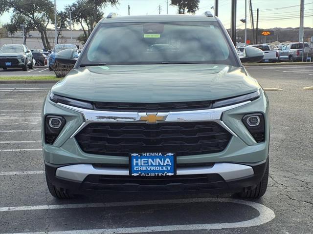 new 2025 Chevrolet TrailBlazer car, priced at $28,021