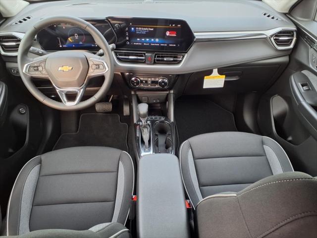 new 2025 Chevrolet TrailBlazer car, priced at $28,021