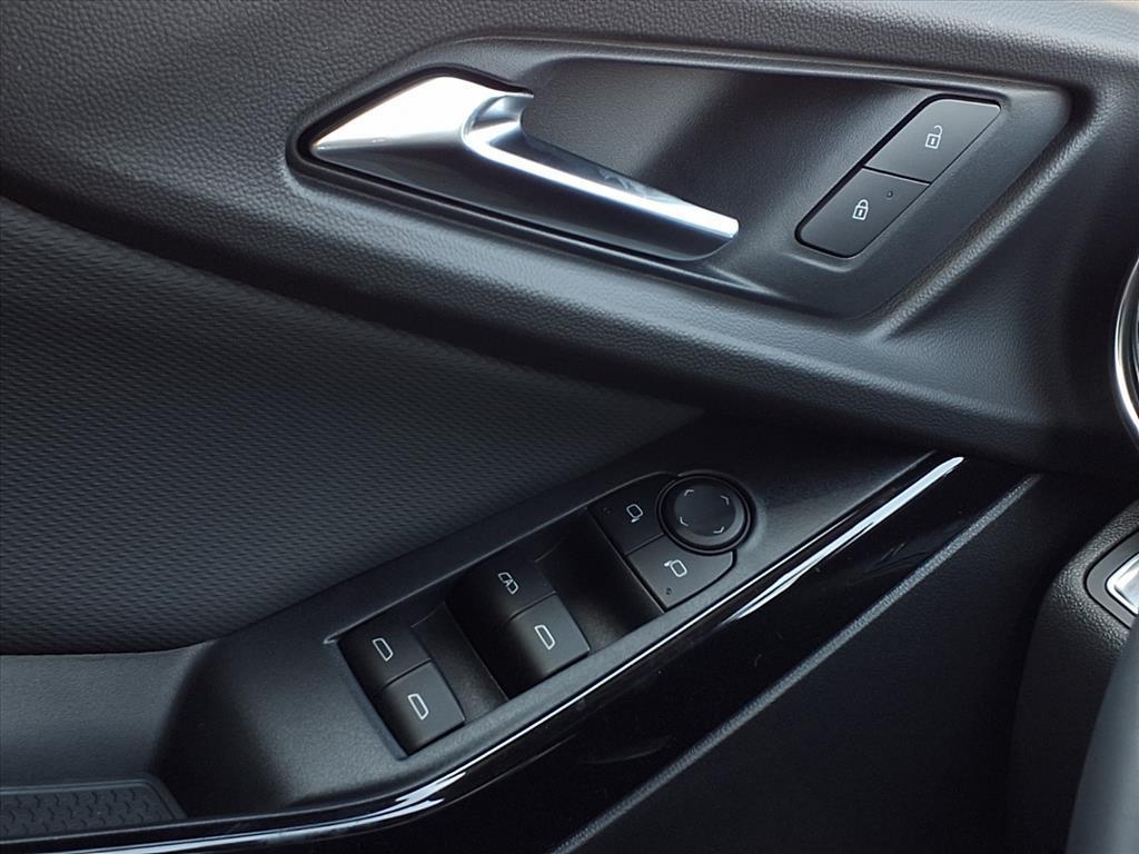 new 2026 Chevrolet Equinox car, priced at $29,995