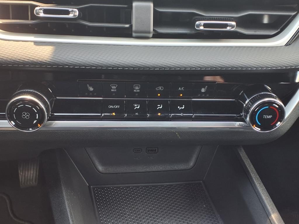 new 2026 Chevrolet Equinox car, priced at $28,394