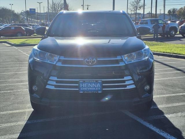 used 2019 Toyota Highlander car, priced at $24,250