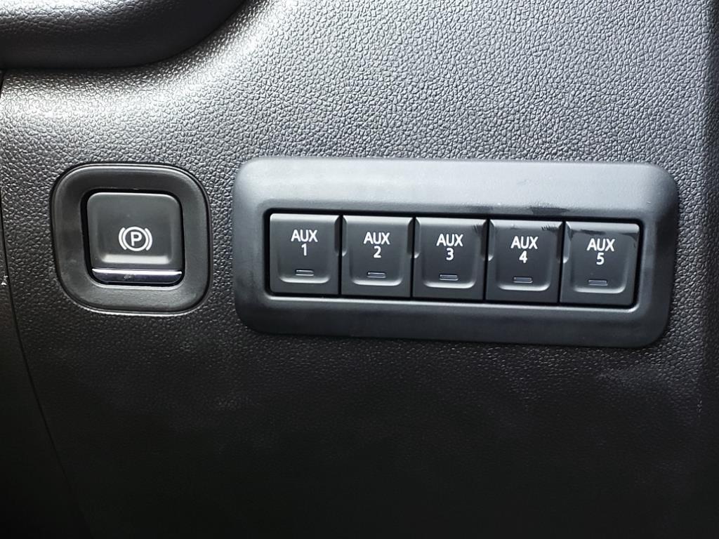 new 2024 Chevrolet Silverado 3500 car, priced at $65,995
