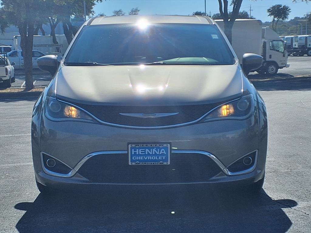 used 2017 Chrysler Pacifica car, priced at $10,795