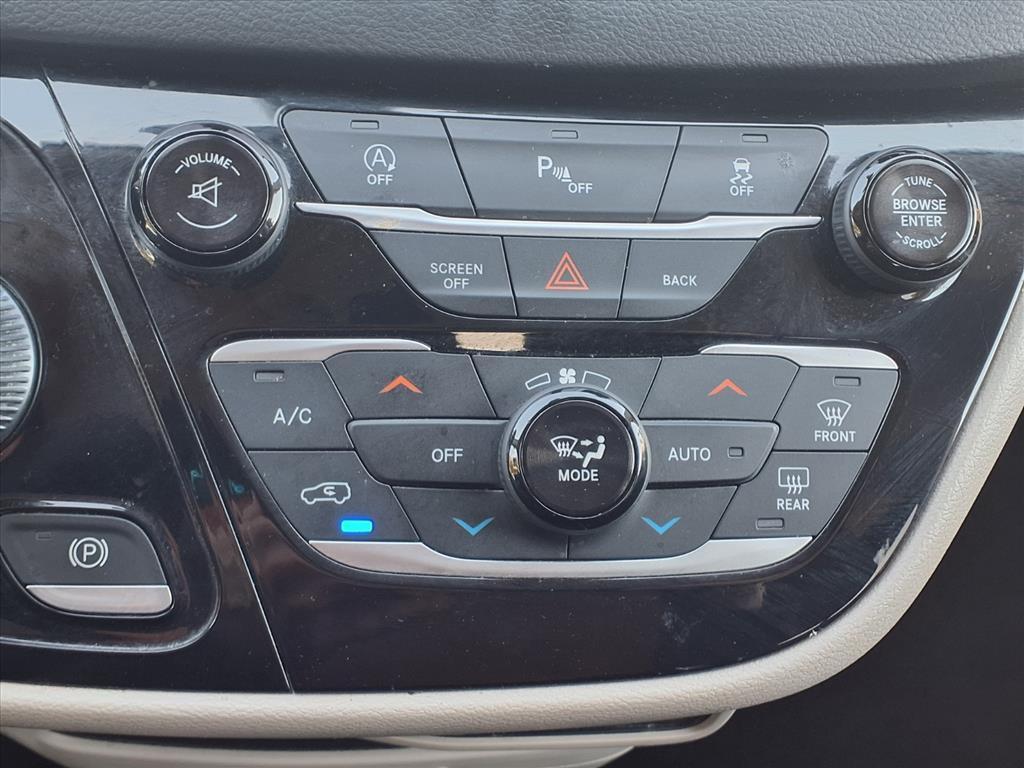 used 2017 Chrysler Pacifica car, priced at $10,795