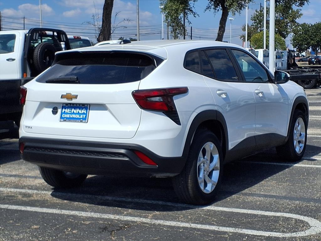 new 2026 Chevrolet Trax car, priced at $23,674