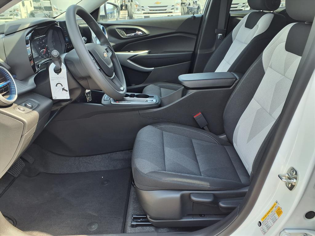 new 2026 Chevrolet Trax car, priced at $23,674