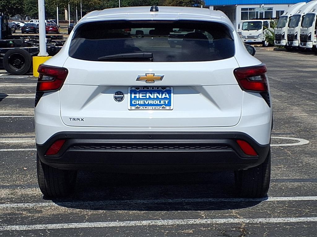 new 2026 Chevrolet Trax car, priced at $23,674